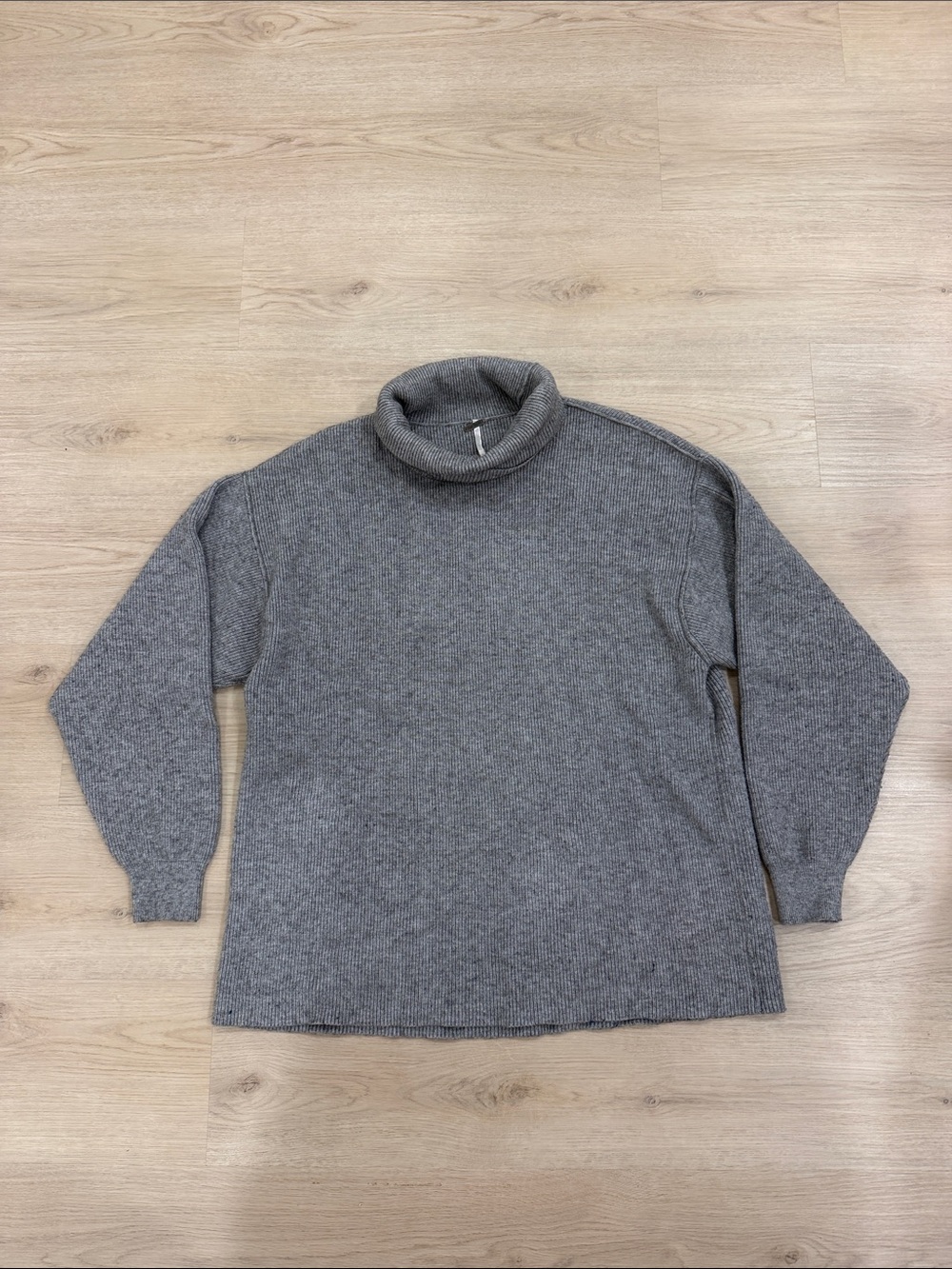 Free People Medium Grey Turtleneck Sweater - Cozy Knit
